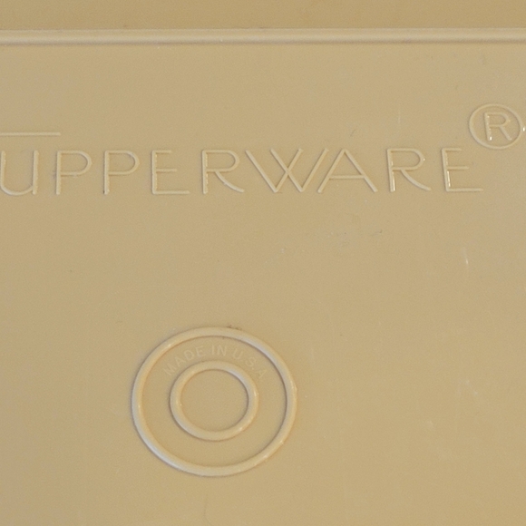 Vintage TUPPERWATE Deviled Egg Dish Serve And Store - Picture 4 of 6